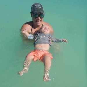 Meet your Posher, Leslie